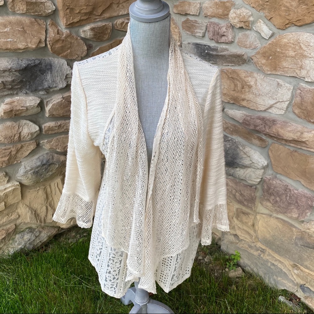 Cupio Cream Blouse Elegant and Versatile Top